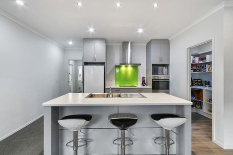 Photo of property in 98 Helenslee Road, Pokeno, 2472