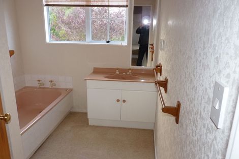 Photo of property in 62 Rokino Road, Hilltop, Taupo, 3330