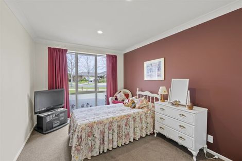 Photo of property in 5 Richard Seddon Drive, Northwood, Christchurch, 8051