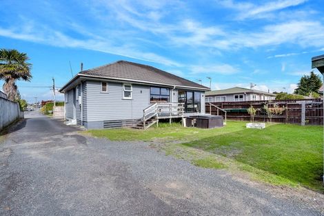 Photo of property in 15 Bruce Avenue, Glenview, Hamilton, 3206