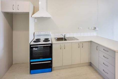 Photo of property in 17/242 Great North Road, Henderson, Auckland, 0612