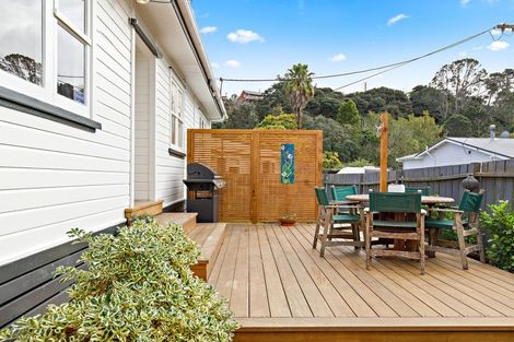 Photo of property in 24 Woodside Road, Massey, Auckland, 0614
