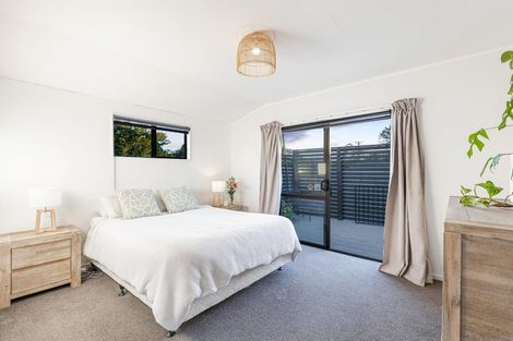 Photo of property in 130 Colwill Road, Massey, Auckland, 0614