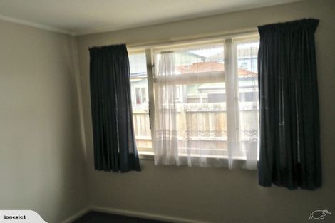 Photo of property in 2/474 Hereford Street, Linwood, Christchurch, 8011