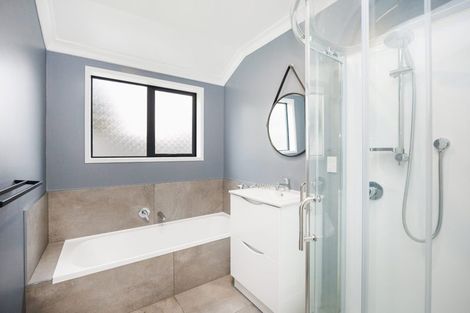 Photo of property in 8 Butler Place, Fitzherbert, Palmerston North, 4410