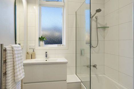 Photo of property in 28 Sanders Avenue, Marewa, Napier, 4110