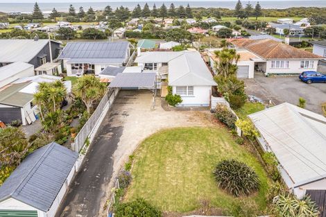 Photo of property in 49 Matai Street, Castlecliff, Whanganui, 4501