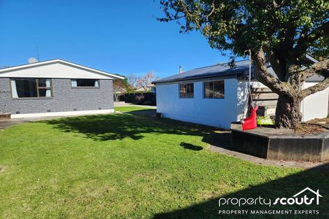 Photo of property in 87 Farquhars Road, Redwood, Christchurch, 8051
