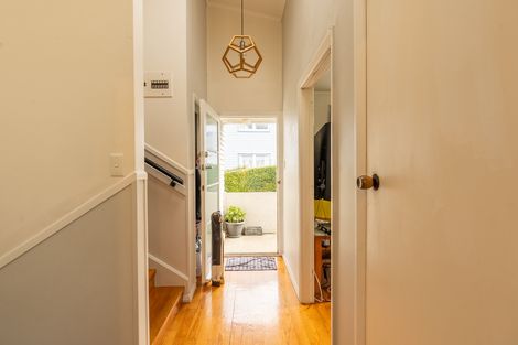 Photo of property in 73 Arimu Road, Papakura, 2110