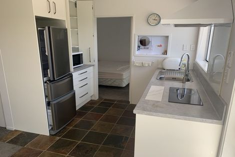 Photo of property in 12 Totara Road, Stanmore Bay, Whangaparaoa, 0932