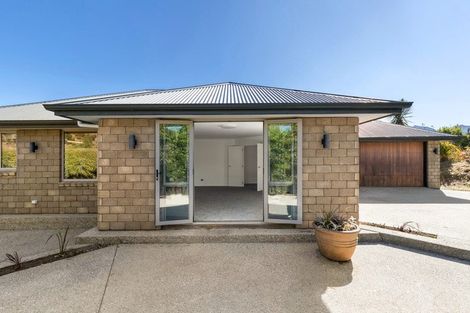 Photo of property in 9a Juno Place, Wanaka, 9305
