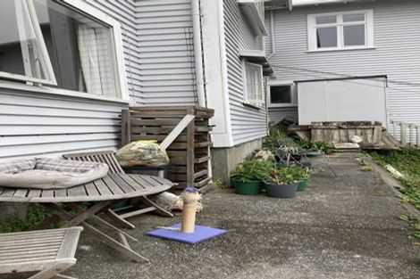 Photo of property in 75a Todman Street, Brooklyn, Wellington, 6021