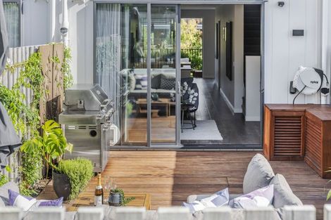 Photo of property in 83 Tarapuka Road, Westgate, Auckland, 0814