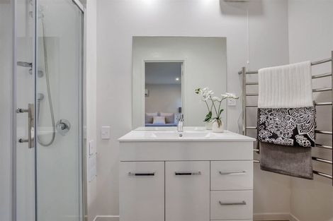 Photo of property in 214 Riverlaw Terrace, Saint Martins, Christchurch, 8022