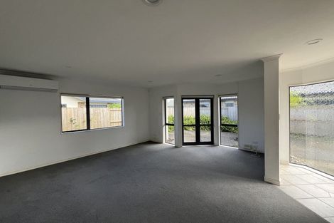 Photo of property in 11 Rosberg Place, Mount Maunganui, 3116