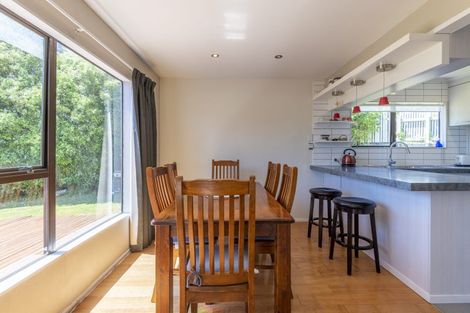 Photo of property in 3 Alister Way, Churton Park, Wellington, 6037