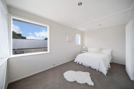 Photo of property in 12 Ronald Place, Manurewa, Auckland, 2102