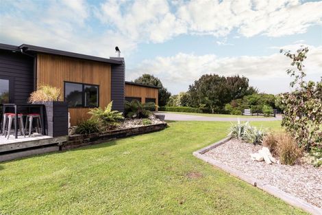 Photo of property in 24 Ivy Lane, Ohau, Levin, 5570
