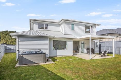 Photo of property in 16 Schooner Drive, Whitby, Porirua, 5024