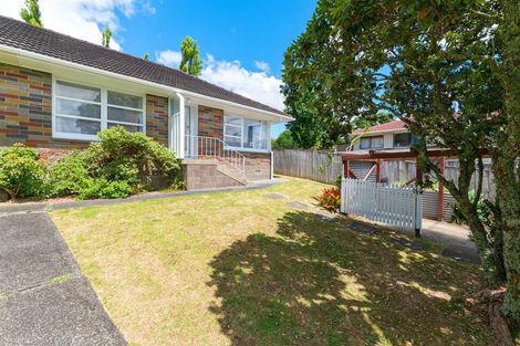 Photo of property in 2/11 Lenihan Street, Northcote, Auckland, 0627