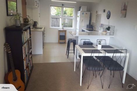 Photo of property in 6 Murray Road, Te Atatu Peninsula, Auckland, 0610
