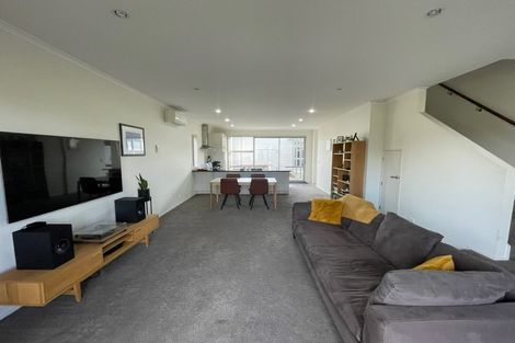 Photo of property in 38 Kuaka Drive, Takanini, 2112