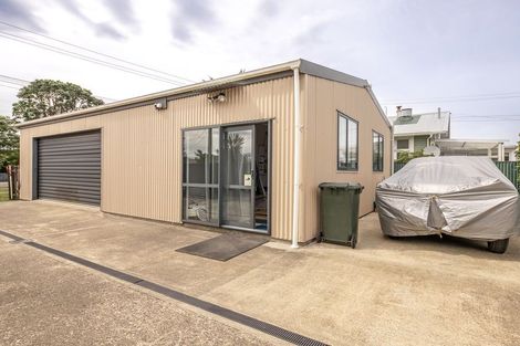 Photo of property in 42 Peel Street, Westport, 7825