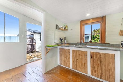 Photo of property in 83 Orlando Street, Stratford, 4332