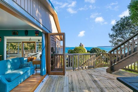 Photo of property in 3a Roys Road, Plimmerton, Porirua, 5026