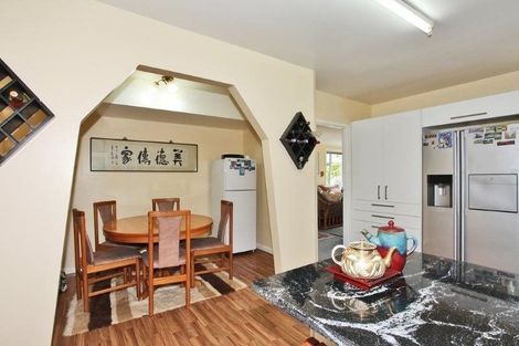 Photo of property in 222 Yaldhurst Road, Avonhead, Christchurch, 8042
