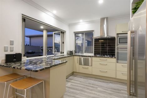 Photo of property in 45b Campbell Road, Mount Maunganui, 3116