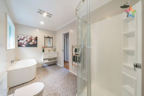 Photo of property in 15 Acheron Road, Paremata, Porirua, 5026