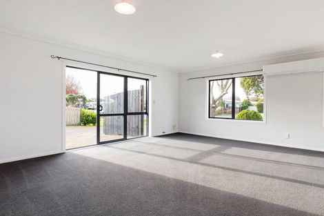 Photo of property in 9 Catalina Drive, Melville, Hamilton, 3206