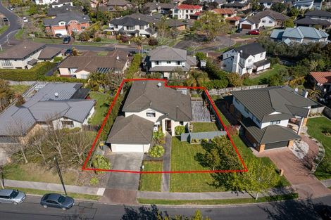 Photo of property in 16 Oakway Drive, Schnapper Rock, Auckland, 0632
