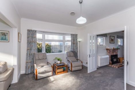 Photo of property in 16 Trafalgar Street, Levin, 5510