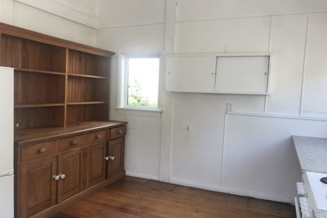 Photo of property in 37 Ara Paiwhenua, Tawa, Wellington, 5028