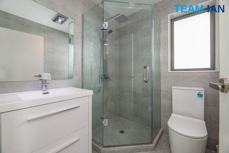 Photo of property in 73a Granville Drive, Massey, Auckland, 0614