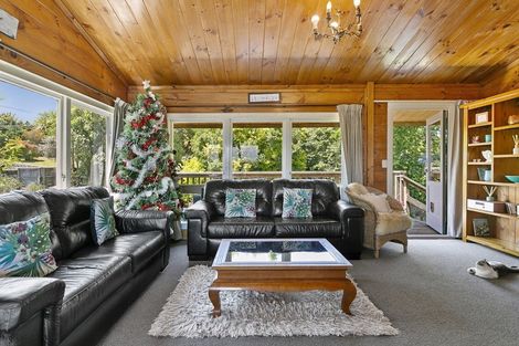Photo of property in 33 Sunset Street, Hilltop, Taupo, 3330