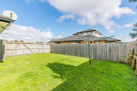 Photo of property in 15 Karika Place, Massey, Auckland, 0614