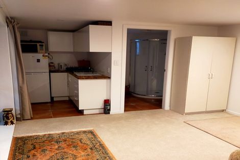 Photo of property in 29 Kingston Heights Road, Kingston, Wellington, 6021