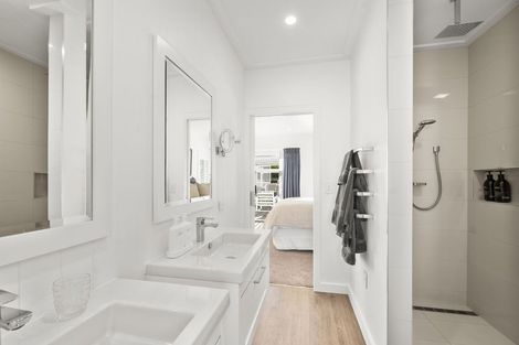 Photo of property in 2/21 Highland Drive, Acacia Bay, Taupo, 3385