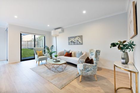 Photo of property in 27 Morus Road, Massey, Auckland, 0614