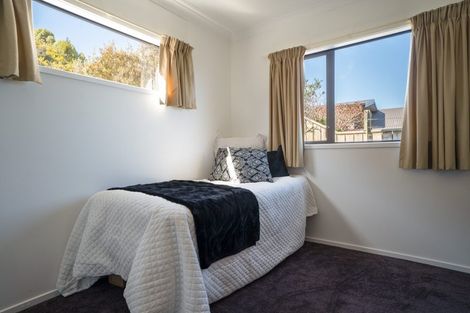 Photo of property in 4 Gifford Grove, Churton Park, Wellington, 6037