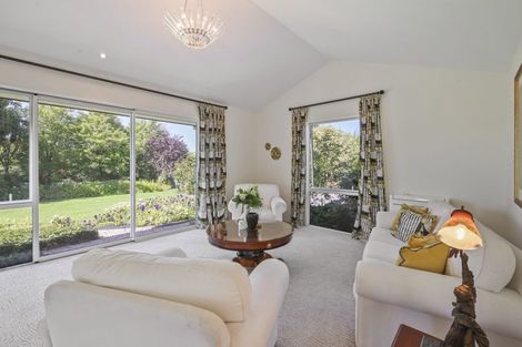 Photo of property in 72 Oakgrove Drive, Rangiora, 7400