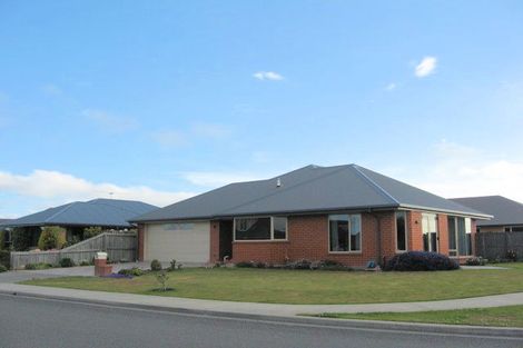 Photo of property in 27 Enverton Drive, Rangiora, 7400