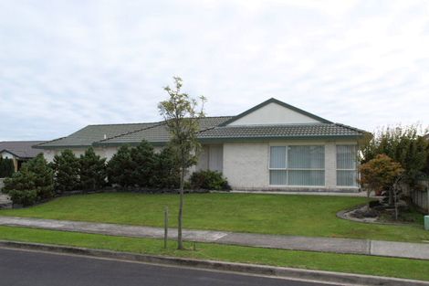 Photo of property in 1/11 Keswick Close, Northpark, Auckland, 2013
