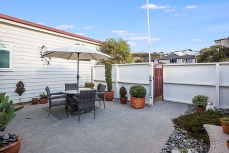 Photo of property in 61 James Cook Drive, Whitby, Porirua, 5024