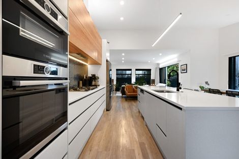 Photo of property in 3d Lake Domain Drive, Frankton, Hamilton, 3204