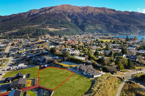 Photo of property in 33 Tomtit Crescent, Lake Hawea, 9382