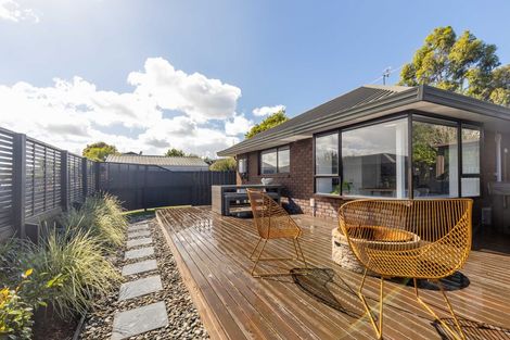 Photo of property in 5 Edwins Way, Burwood, Christchurch, 8083